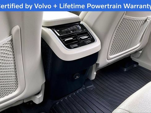 Certified 2025 Volvo XC90 B6 Plus w/ Protection Package Premier AWD/4WD image 31