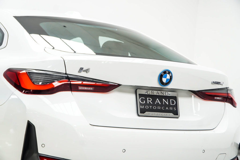 Used 2023 BMW i4 eDrive40 w/ Premium Package RWD image 19