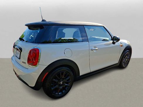 Used 2016 MINI Cooper 2-Door Hardtop FWD image 4