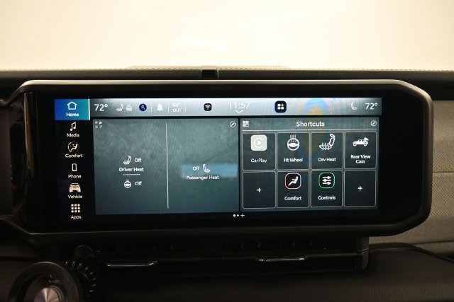 Used 2025 Jeep Wrangler Unlimited Sahara AWD/4WD image 20