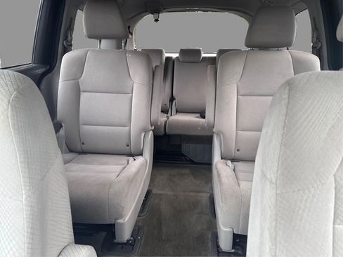 Used 2015 Honda Odyssey LX image 16