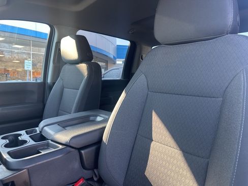 Used 2025 Chevrolet Silverado 2500 Custom w/ Custom Value Package image 11