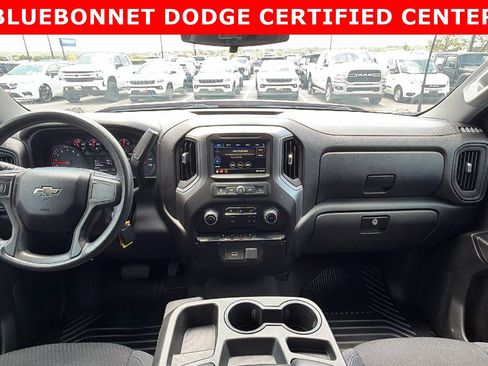 Used 2019 Chevrolet Silverado 1500 Custom Trail Boss w/ Custom Convenience Package AWD/4WD image 16
