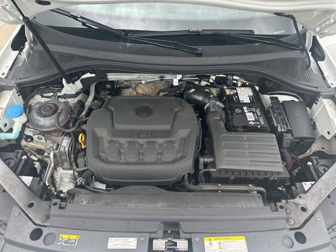 Used 2024 Volkswagen Tiguan SE AWD/4WD image 26