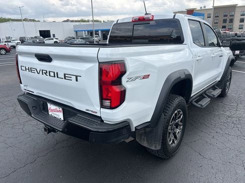 Used 2023 Chevrolet Colorado ZR2 w/ ZR2 Convenience Package III AWD/4WD image 5