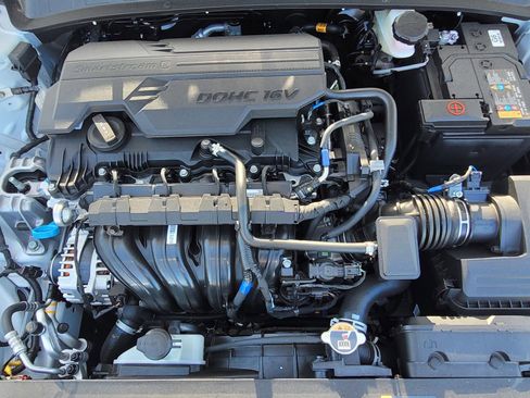 New 2025 Hyundai Elantra SEL image 22