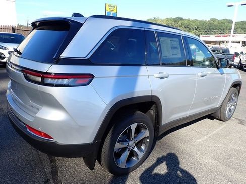 New 2025 Jeep Grand Cherokee Limited w/ MOPAR Finishing Package image 7