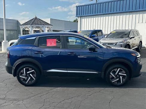 Certified 2025 Nissan Kicks SV w/ SV Premium Package FWD image 2