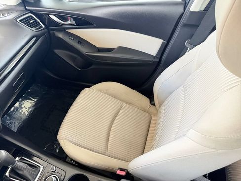 Used 2016 MAZDA MAZDA3 i Sport w/ Preferred Equipment Package FWD image 37