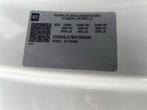 New 2025 GMC Sierra 2500 Pro w/ Convenience Package RWD image 28