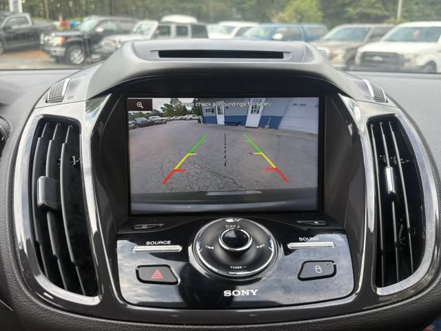 Used 2015 Ford Escape Titanium w/ Equipment Group 301A AWD/4WD image 18