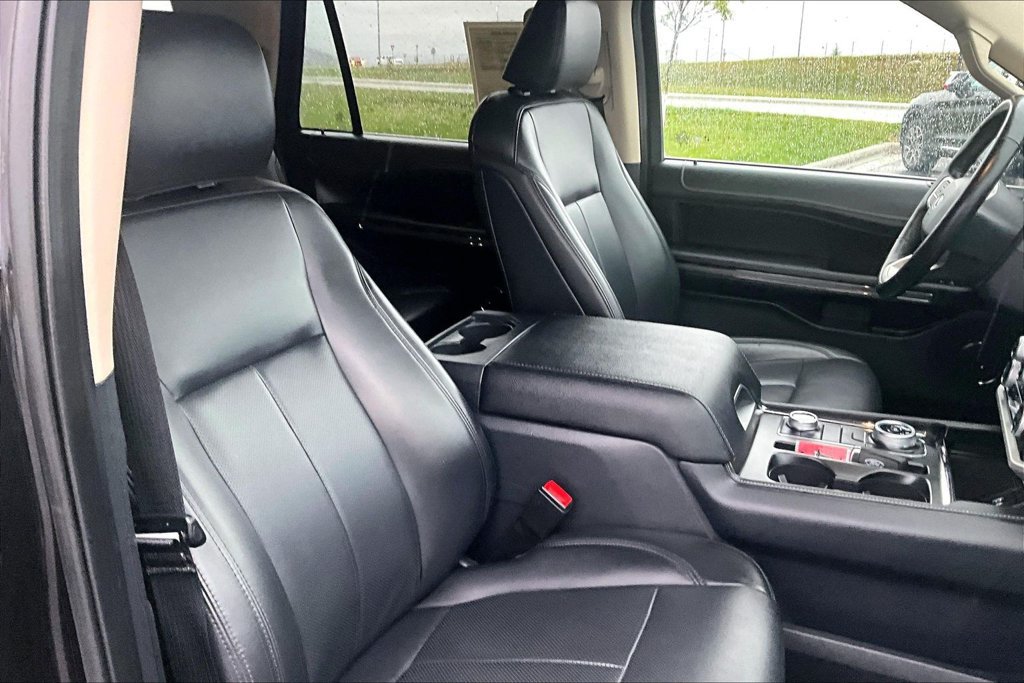 Used 2024 Ford Expedition Max XLT AWD/4WD image 7