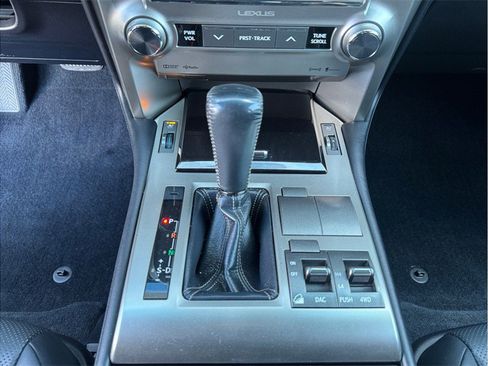 Used 2014 Lexus GX 460 image 13