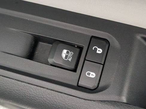 Certified 2023 Jeep Compass Limited AWD/4WD image 33