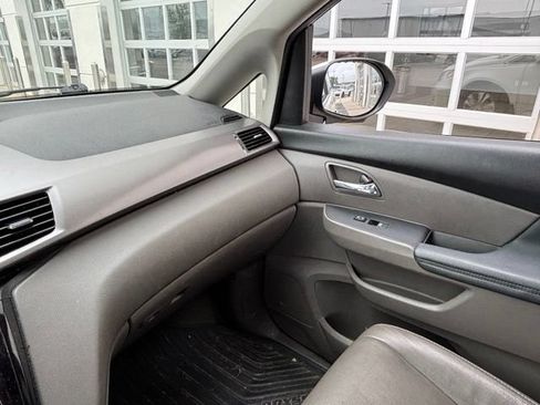 Used 2017 Honda Odyssey EX-L image 18