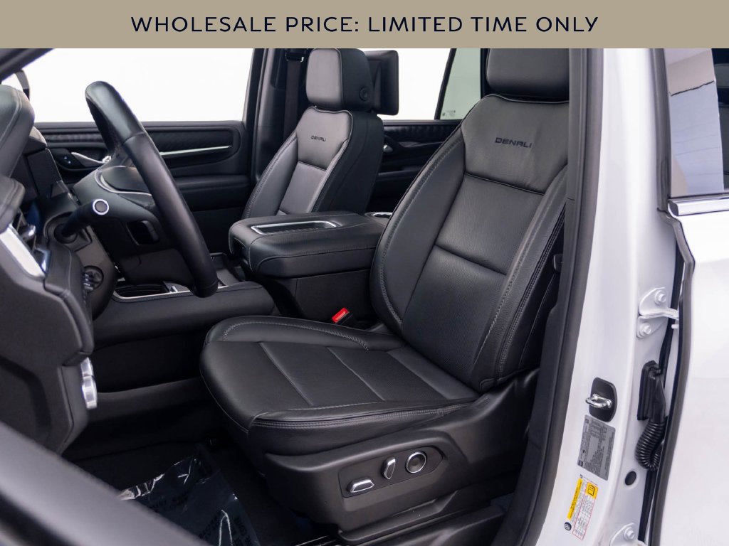 Used 2024 GMC Yukon Denali w/ Denali Reserve Package AWD/4WD image 16
