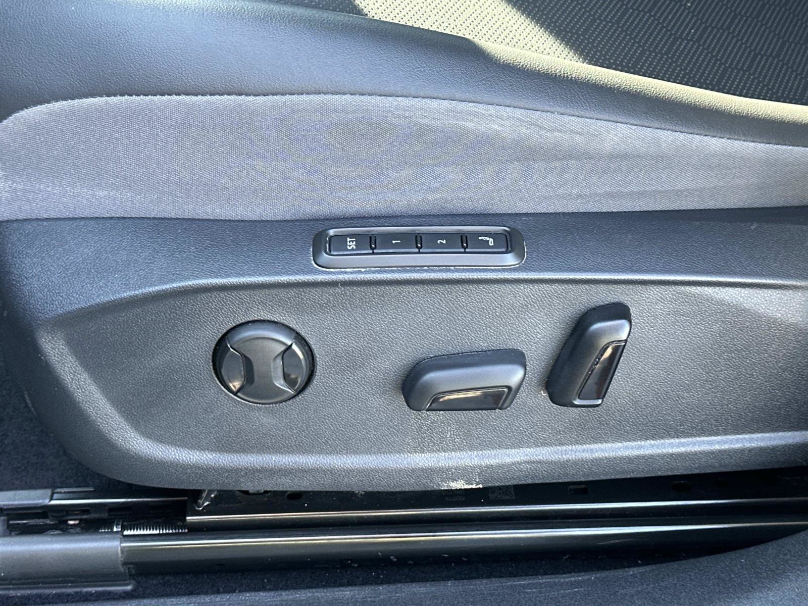 Certified 2023 Volkswagen ID.4 Pro S AWD/4WD image 21