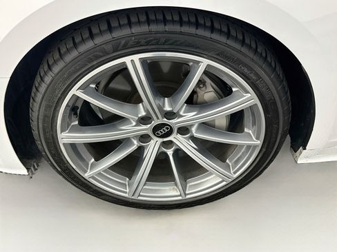 Used 2025 Audi A5 2.0T Premium Plus AWD/4WD image 11