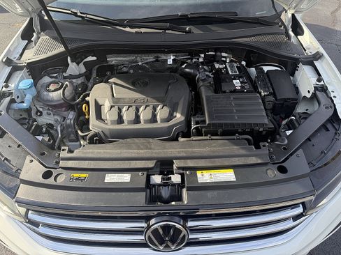Used 2023 Volkswagen Tiguan SE image 7