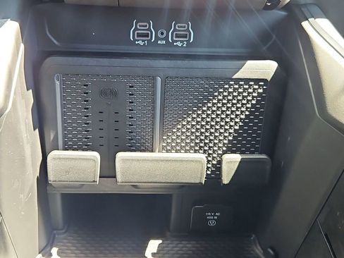 New 2026 RAM 1500 Laramie AWD/4WD image 25