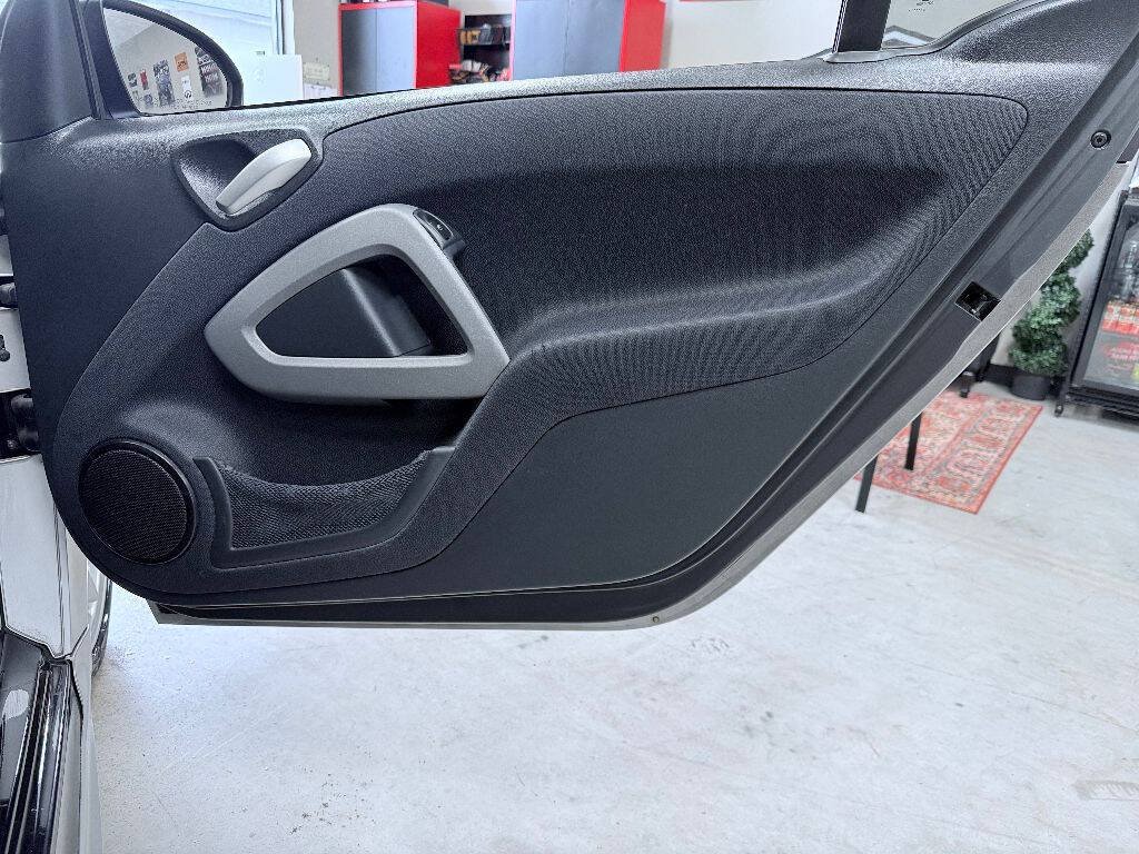 Used 2015 smart fortwo electric drive RWD image 14