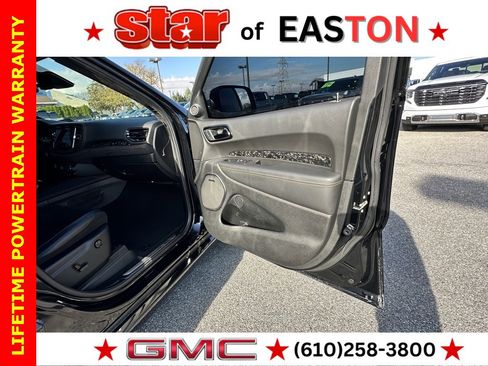 Used 2023 Dodge Durango R/T w/ Hemi Orange Plus Package image 11