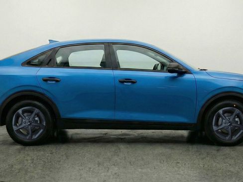 Used 2025 Kia K4 LXS image 11