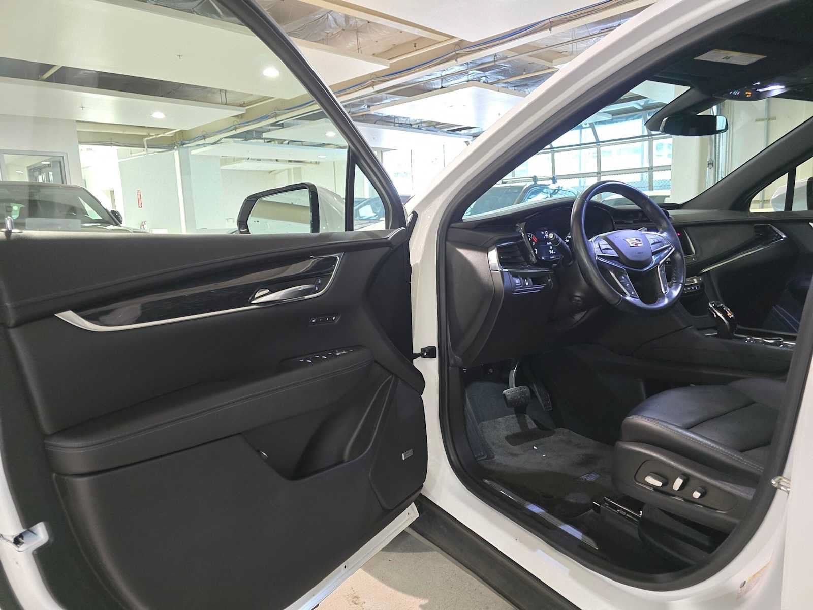 Used 2021 Cadillac XT5 Premium Luxury FWD image 19