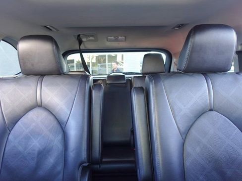 Certified 2022 Toyota Highlander Platinum image 17