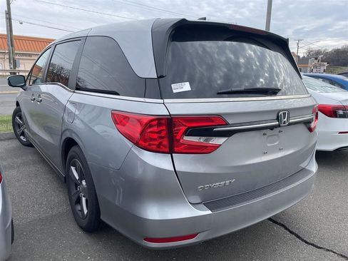 Used 2024 Honda Odyssey EX image 4
