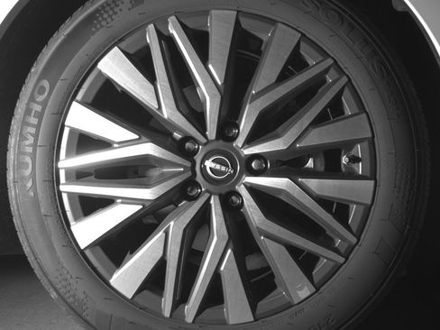 Used 2025 Nissan Altima 2.5 SV image 12