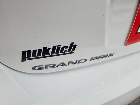 Used 2008 Pontiac Grand Prix GXP image 29