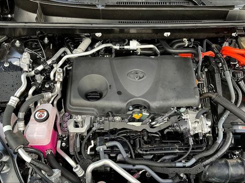 Used 2025 Toyota RAV4 XSE AWD/4WD image 30