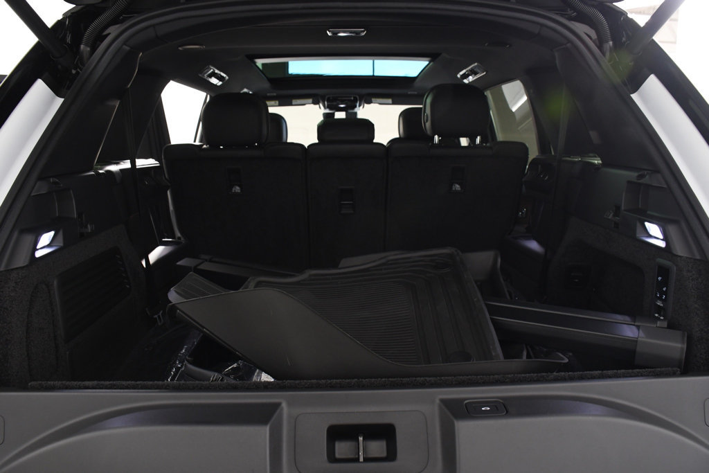 New 2026 Land Rover Range Rover Long Wheelbase SE AWD/4WD image 23