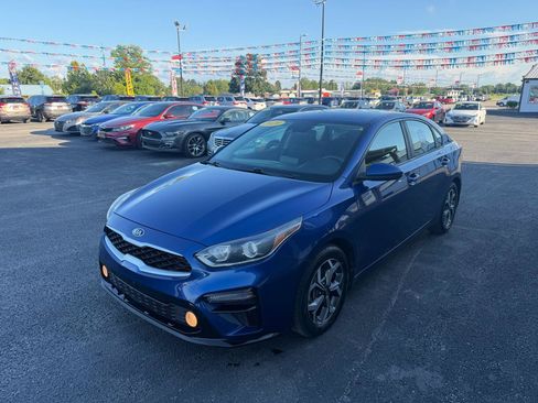 Used 2020 Kia Forte LXS FWD image 8