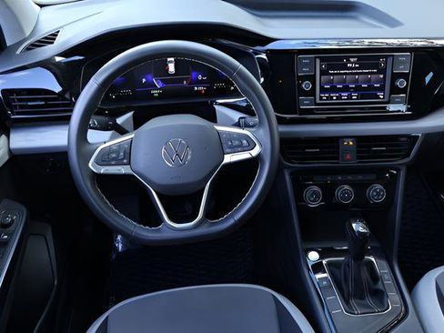 Certified 2023 Volkswagen Taos S FWD image 15