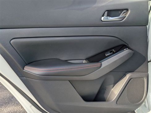 Used 2025 Nissan Altima 2.5 SR image 24