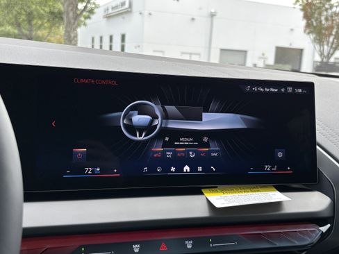 Used 2026 BMW X3 xDrive30 w/ Premium Package image 32