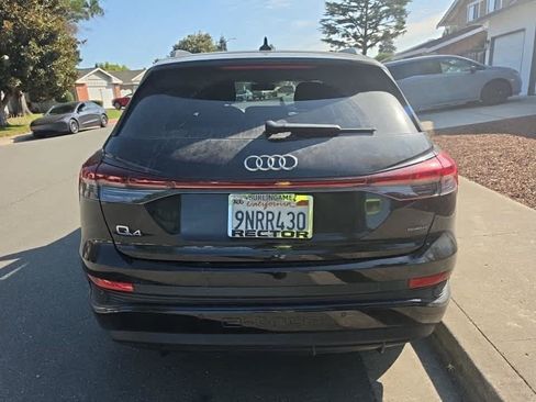 Used 2024 Audi Q4 e-tron Premium w/ Convenience Package AWD/4WD image 5