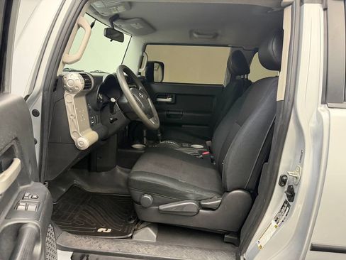 Used 2007 Toyota FJ Cruiser 4WD image 5