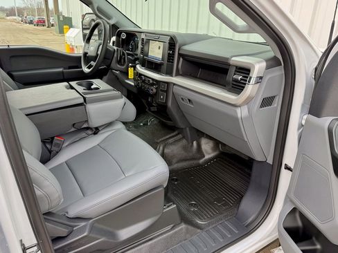New 2026 Ford F550 4x4 Crew Cab Super Duty image 21