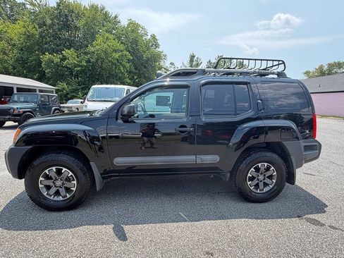 Used 2015 Nissan Xterra PRO-4X AWD/4WD image 3