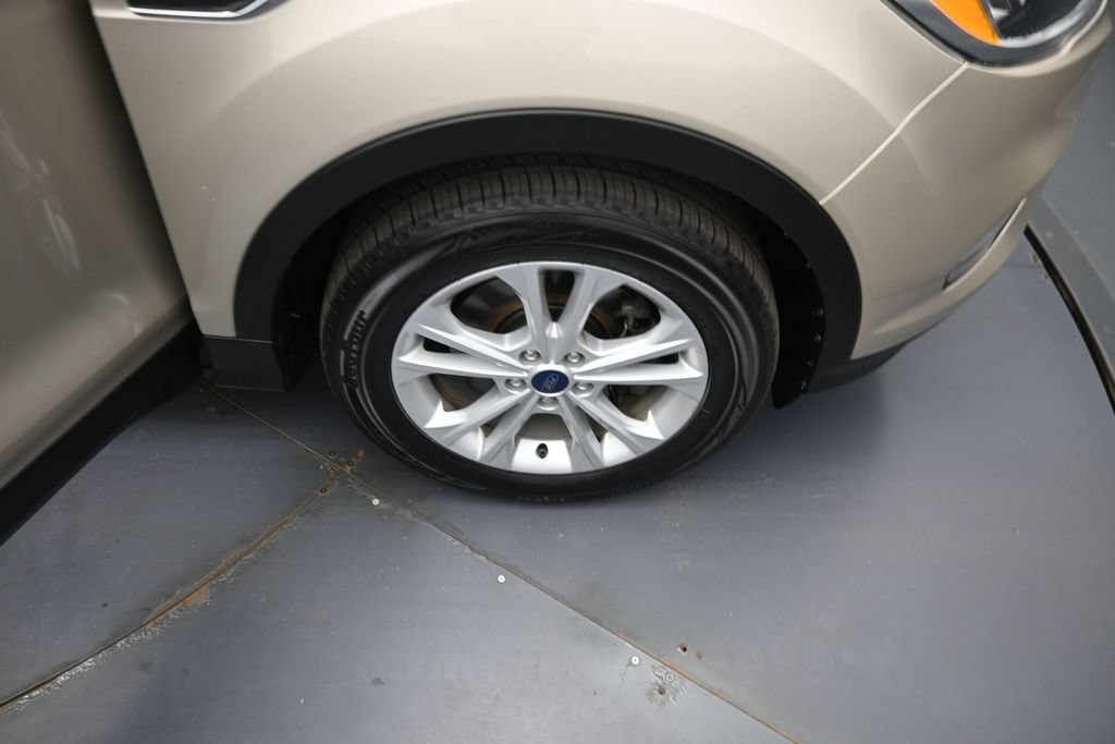 Used 2018 Ford Escape SE AWD/4WD image 32