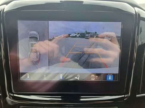 Used 2023 Chevrolet Traverse Premier w/ Redline Edition FWD image 27