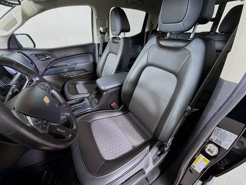 Used 2020 Chevrolet Colorado Z71 AWD/4WD image 12