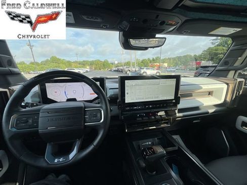 Used 2025 GMC Hummer EV 3X w/ LPO, Cargo Utility Package AWD/4WD image 10