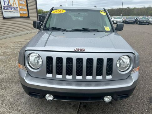 Used 2016 Jeep Patriot 75th Anniversary w/ Power Value Group FWD image 2