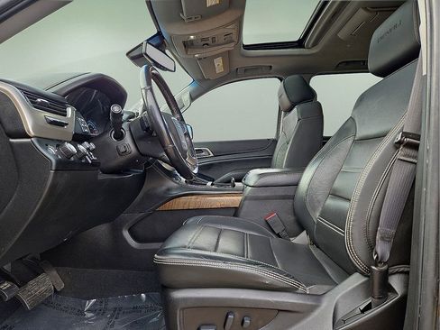 Used 2019 GMC Yukon XL Denali w/ Denali Ultimate Package image 24
