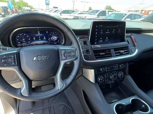 Used 2024 Chevrolet Tahoe Z71 w/ Luxury Package AWD/4WD image 26