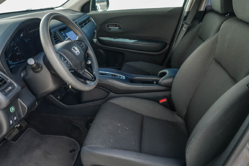 Used 2020 Honda HR-V LX image 12